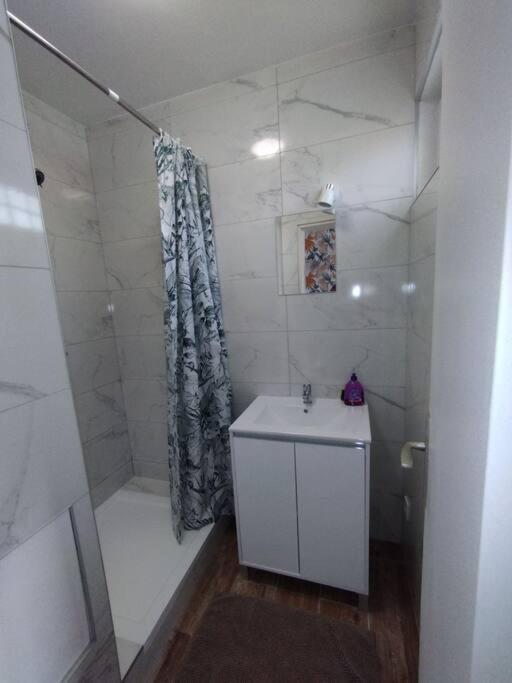 Apartamento Le Ptit Nid De Louviers Tv/Fibre Exterior foto